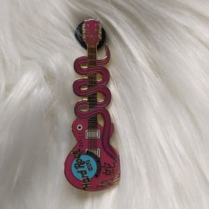 Hard Rock Cafe Collector Pin 2001